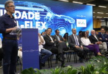 Governador destaca parceria com quem investe em MG na inauguração da nova produção de motores da Stellantis
