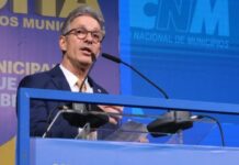 Minas destaca compromisso com municípios durante Marcha dos Prefeitos em Brasília