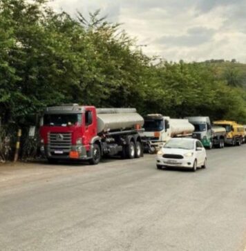 Greve dos caminhoneiros em Minas chega ao fim após negociação com distribuidora