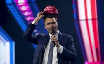 Especialistas alertam para espiral de violência política nos Estados Unidos após assassinato de Charlie Kirk